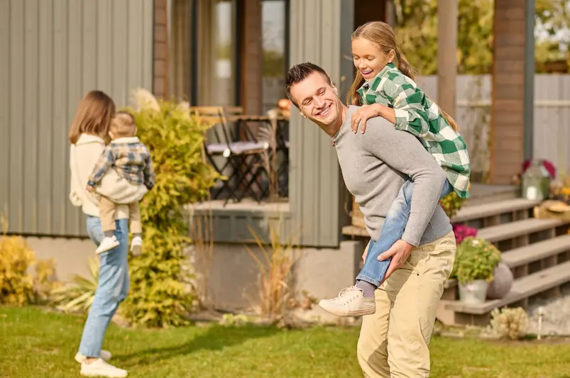How to Choose the Best Neighborhood for Your Family